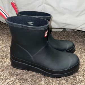 HUNTER BOOTS!!